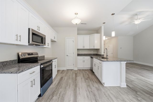 120 Violet Way, Loris, SC 29569