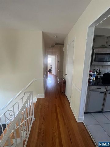 177 Truman Terrace, Paramus, NJ 07652