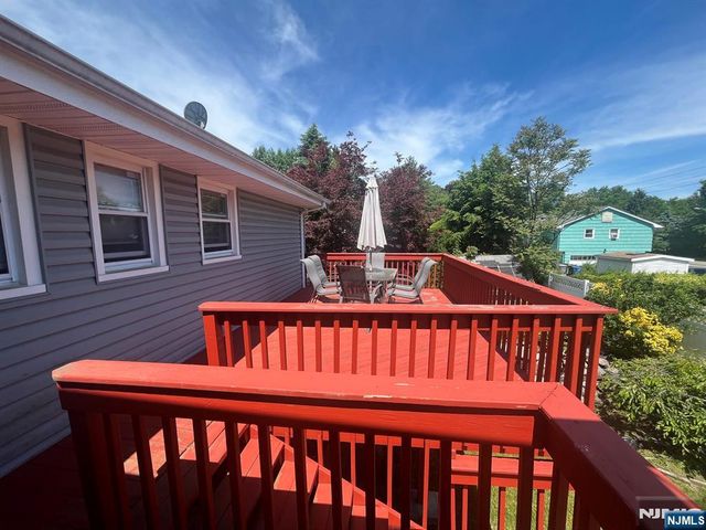 177 Truman Terrace, Paramus, NJ 07652