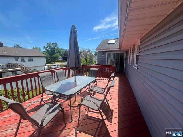 177 Truman Terrace, Paramus, NJ 07652
