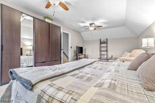 13 Wilson Way, Raritan Twp., NJ 08551