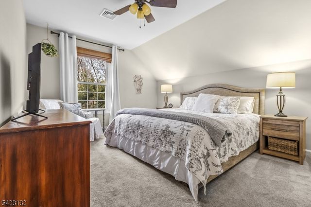 13 Wilson Way, Raritan Twp., NJ 08551