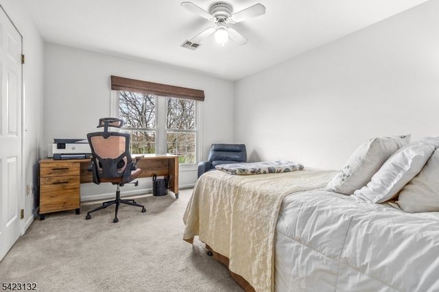 13 Wilson Way, Raritan Twp., NJ 08551
