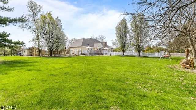 13 Wilson Way, Raritan Twp., NJ 08551