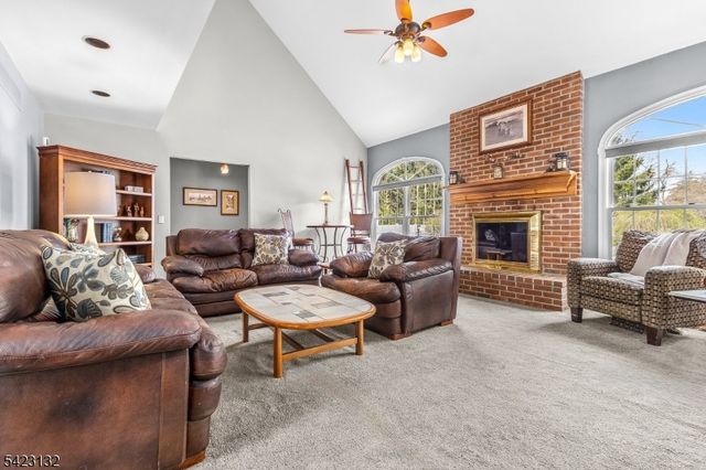 13 Wilson Way, Raritan Twp., NJ 08551
