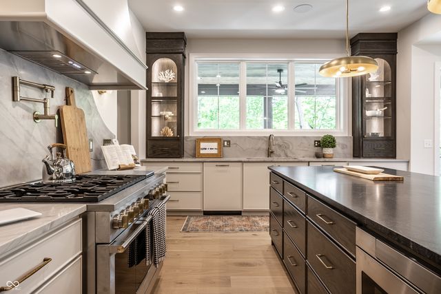 11753 Ansley Court, Zionsville, IN 46077