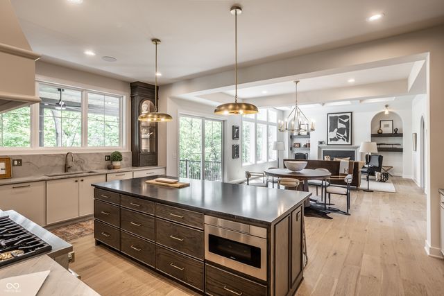 11753 Ansley Court, Zionsville, IN 46077