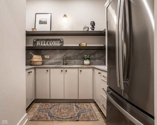 11753 Ansley Court, Zionsville, IN 46077