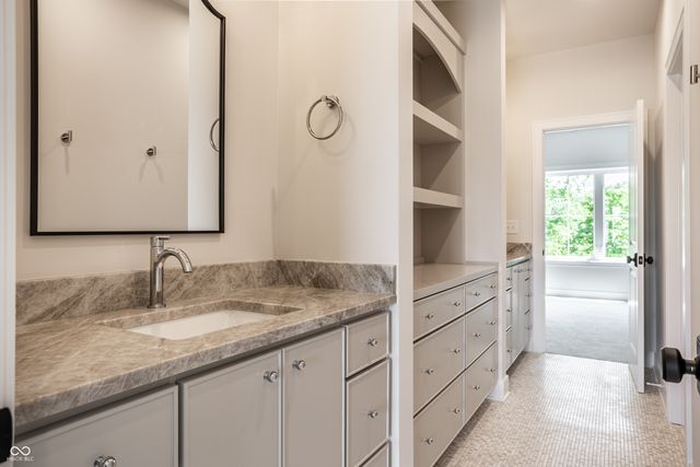 11753 Ansley Court, Zionsville, IN 46077