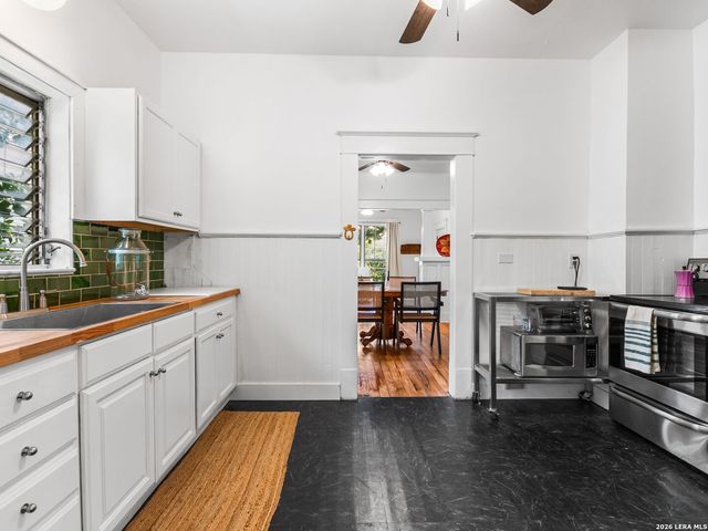 2213 N Flores Street, San Antonio, TX 78212