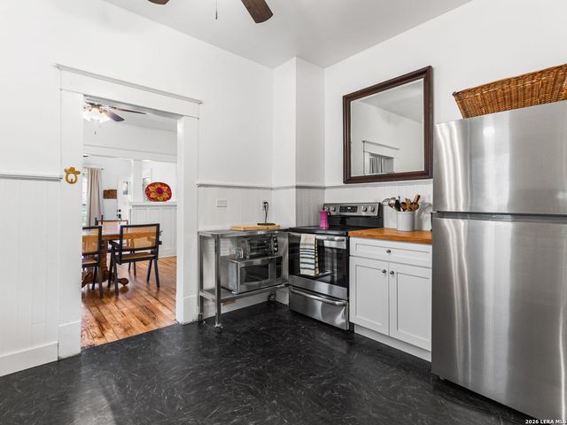2213 N Flores Street, San Antonio, TX 78212