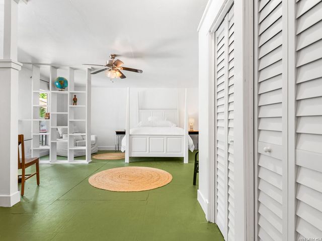 2213 N Flores Street, San Antonio, TX 78212