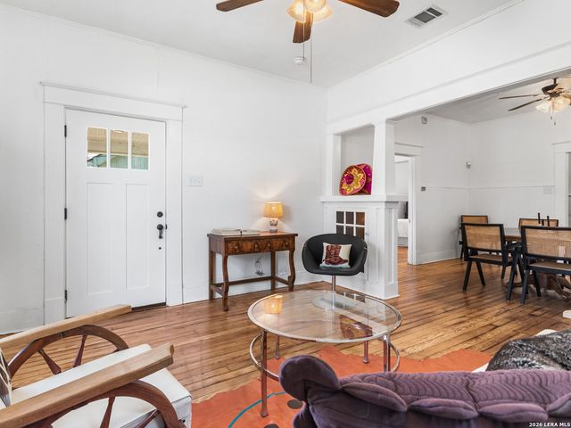 2213 N Flores Street, San Antonio, TX 78212