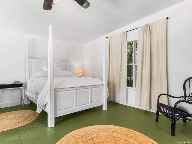 2213 N Flores Street, San Antonio, TX 78212
