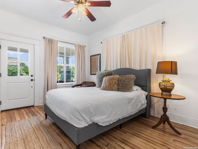 2213 N Flores Street, San Antonio, TX 78212