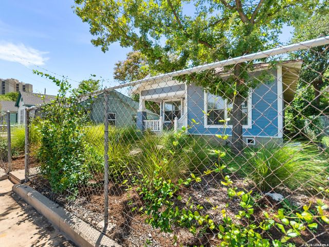 2213 N Flores Street, San Antonio, TX 78212