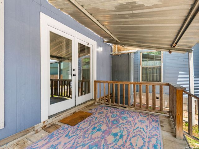 2213 N Flores Street, San Antonio, TX 78212