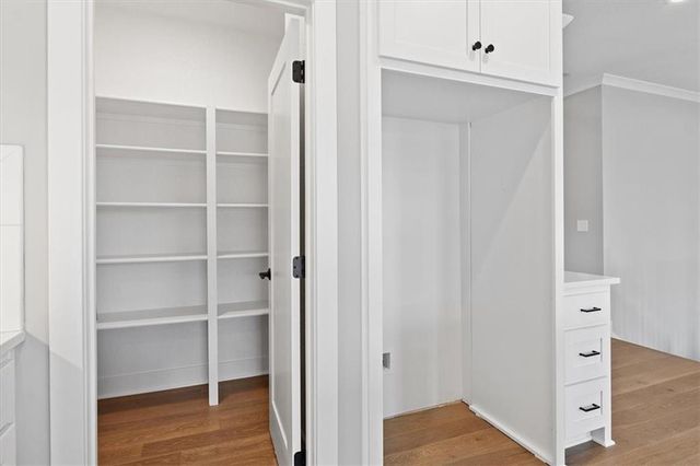 25042 W 94th Terrace, Lenexa, KS 66227