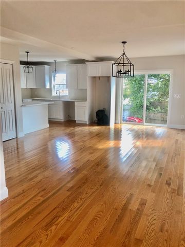 27 Hoppin Avenue, East Providence, RI 02915