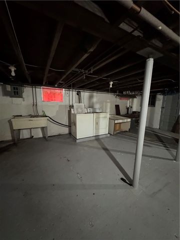 1824 Jefferson Ave, Canton Twp, PA 15301