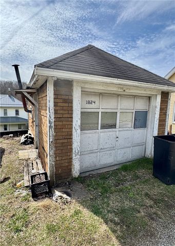 1824 Jefferson Ave, Canton Twp, PA 15301