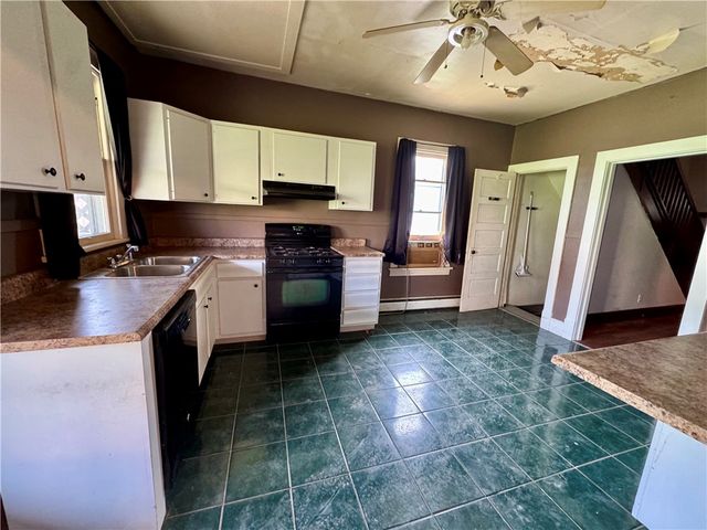 1824 Jefferson Ave, Canton Twp, PA 15301