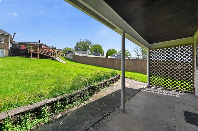 1824 Jefferson Ave, Canton Twp, PA 15301