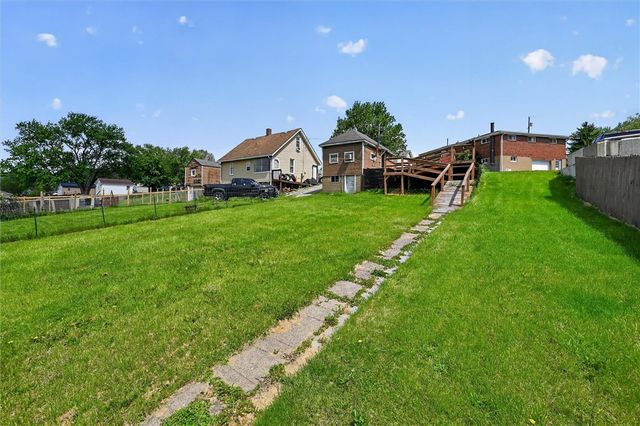 1824 Jefferson Ave, Canton Twp, PA 15301
