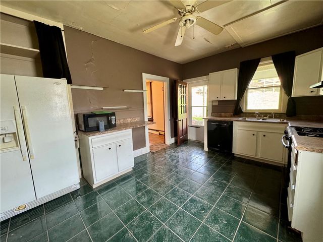 1824 Jefferson Ave, Canton Twp, PA 15301