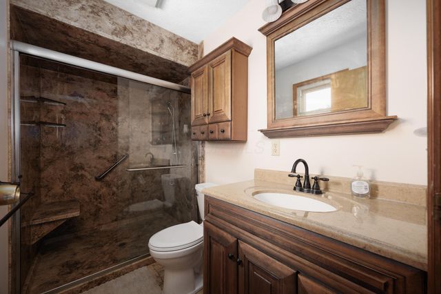 580 W Main Street W, Ashville, OH 43103