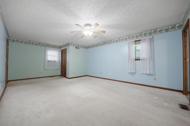 580 W Main Street W, Ashville, OH 43103