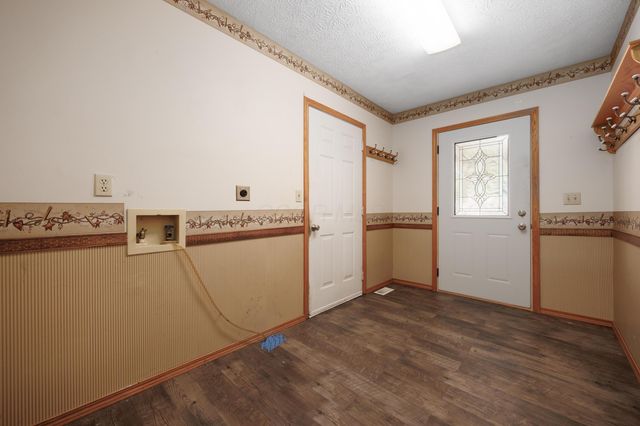 580 W Main Street W, Ashville, OH 43103