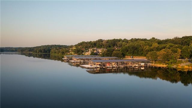 16917 Wallace Way, Loch Lloyd, MO 64012