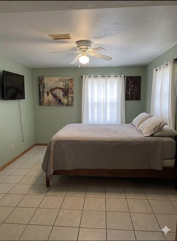 6330 62ND STREET N, Pinellas Park, FL 33781