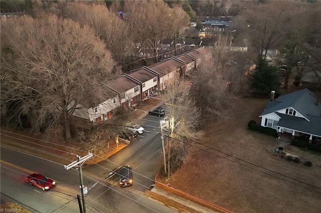 309 Vineyard Park Court, Winston-salem, NC 27104