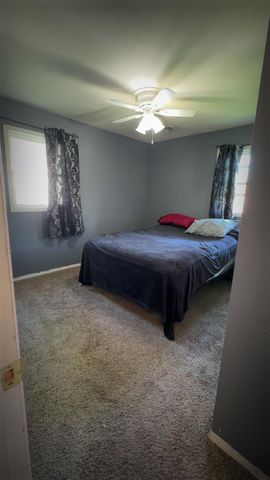 1322 W 1st Place, Hobart, IN 46342