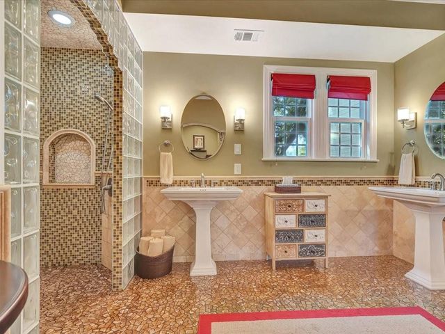 402 S Bynum Street, Lufkin, TX 75904