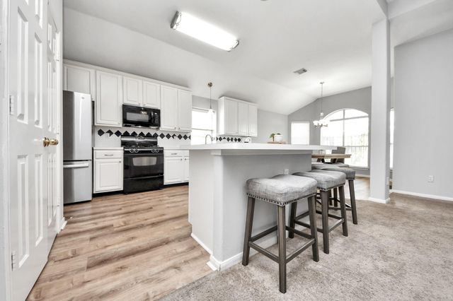 4607 Twin Elm Drive, Fresno, TX 77545