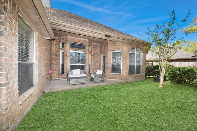 4607 Twin Elm Drive, Fresno, TX 77545