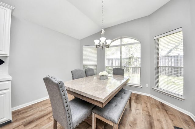 4607 Twin Elm Drive, Fresno, TX 77545