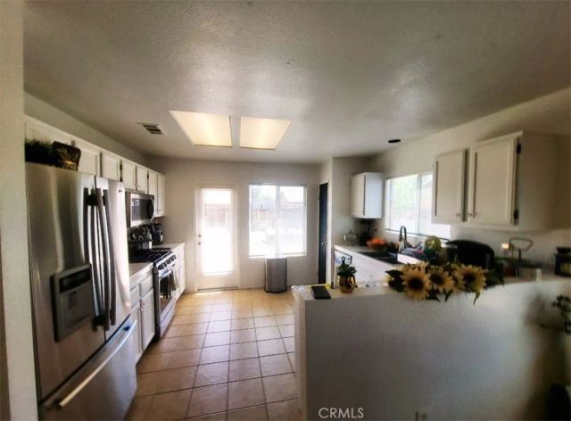 15249 Braxton, Adelanto, CA 92301