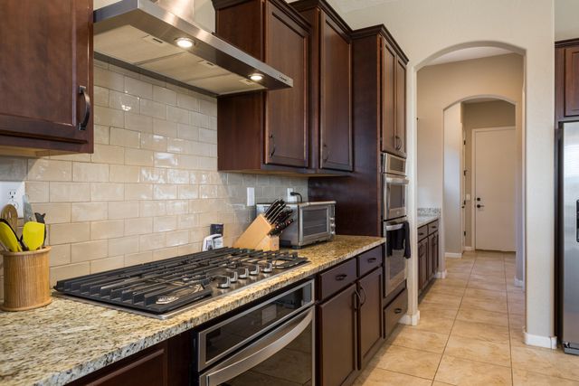 9256 Wind Caves Way NW, Albuquerque, NM 87120