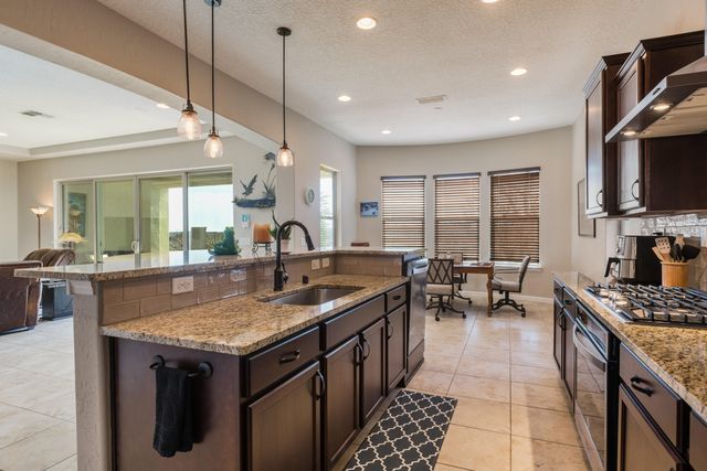 9256 Wind Caves Way NW, Albuquerque, NM 87120