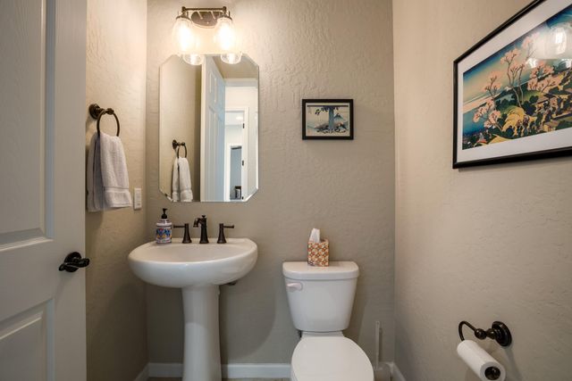 9256 Wind Caves Way NW, Albuquerque, NM 87120