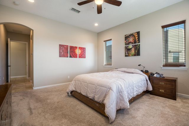 9256 Wind Caves Way NW, Albuquerque, NM 87120