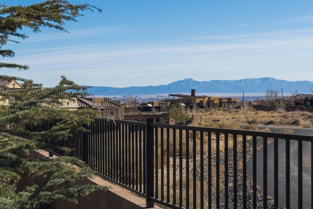 9256 Wind Caves Way NW, Albuquerque, NM 87120