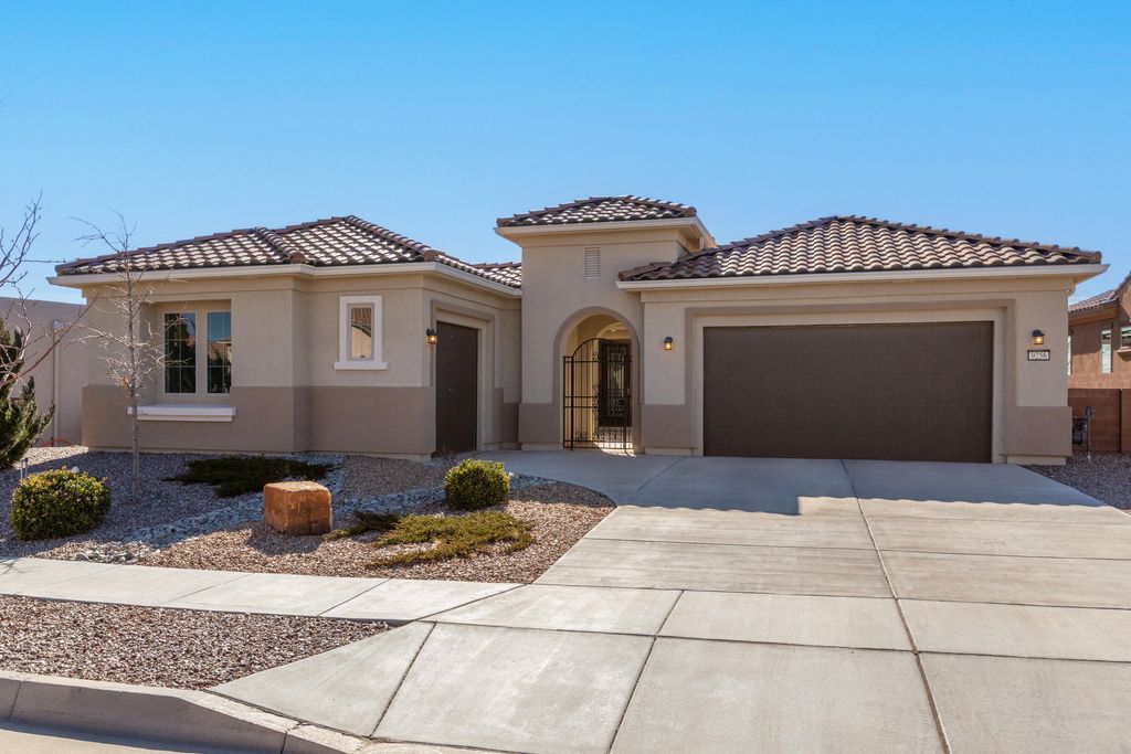 9256 Wind Caves Way NW, Albuquerque, NM 87120