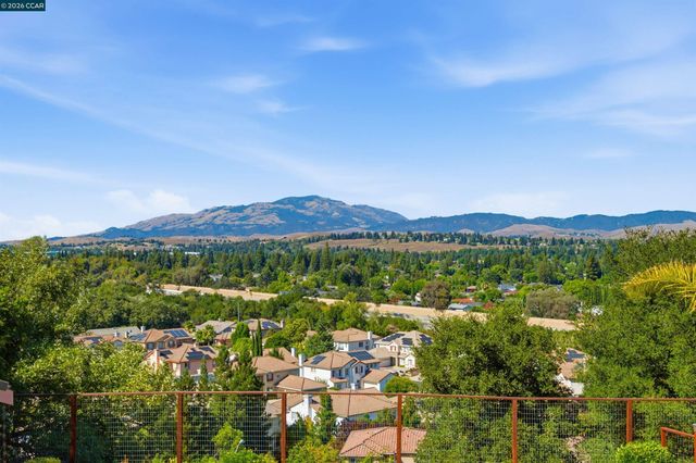 5 Welford Ranch Ct, San Ramon, CA 94583