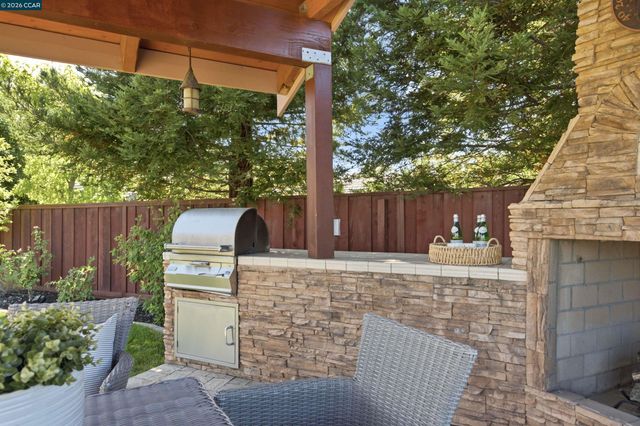 5 Welford Ranch Ct, San Ramon, CA 94583