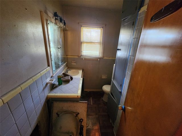 1527 Cape Cod Drive, Dallas, TX 75216